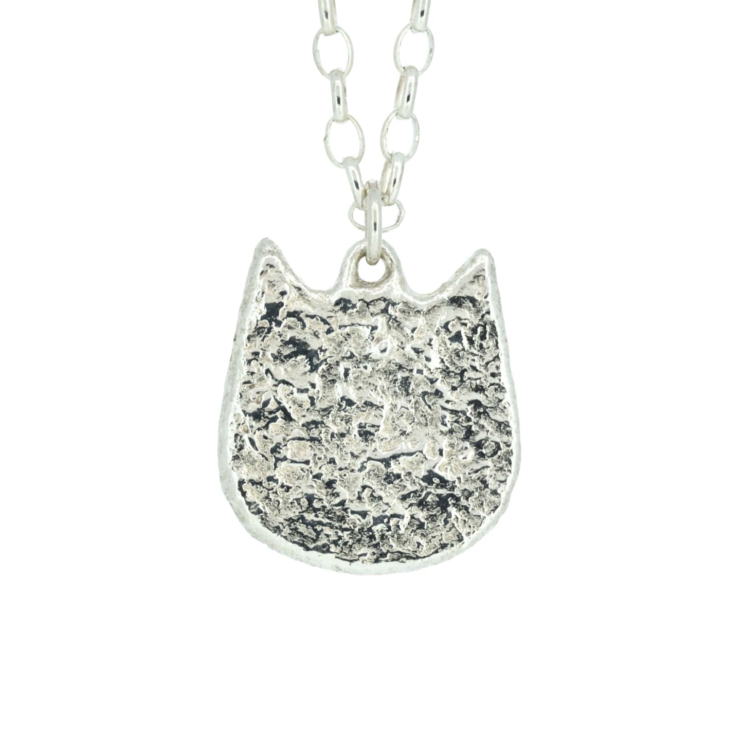 Minimalistic Cat Pendant Necklace With Chain