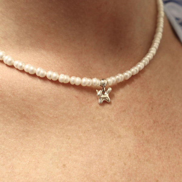 Pearl Necklace W Small Cat Figurine - Cluster